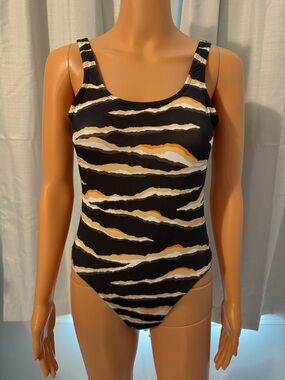 Cute French Connection size S black zebra print one piece swimsuit new